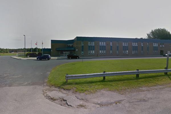Trường Trung Học North & South Esk Regional High School – Sunny Corner, New Brunswick, Canada